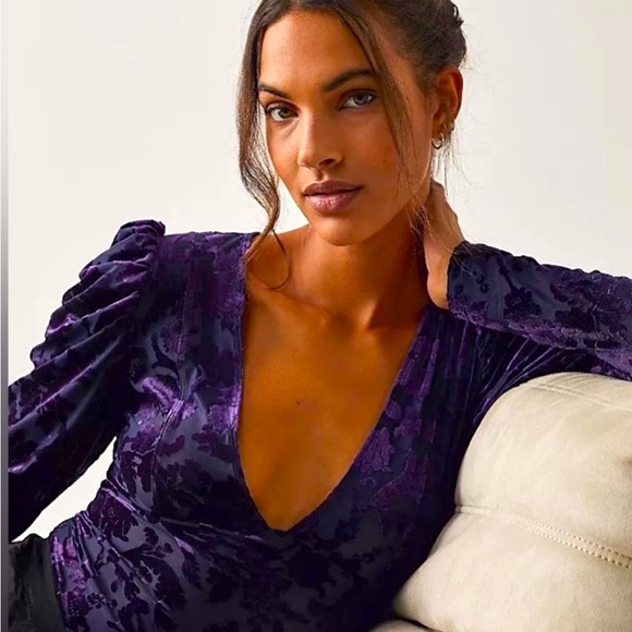 FREE PEOPLE Magic Hour Velvet Bodysuit in Deep Sea Combo Sz M - Picture 2 of 6